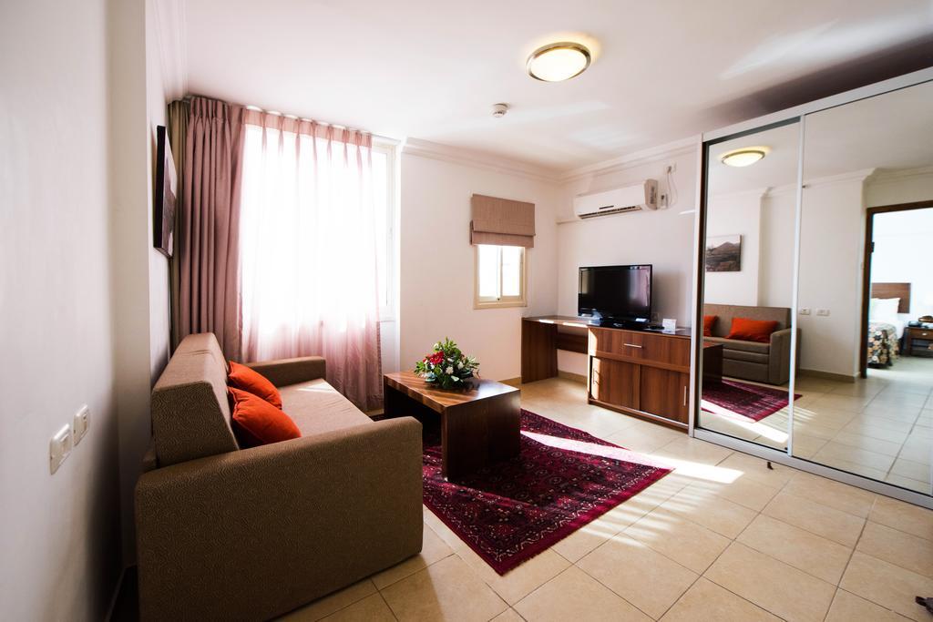 Ramon Suites By Smart Hotels Mitzpe Ramon Eksteriør billede